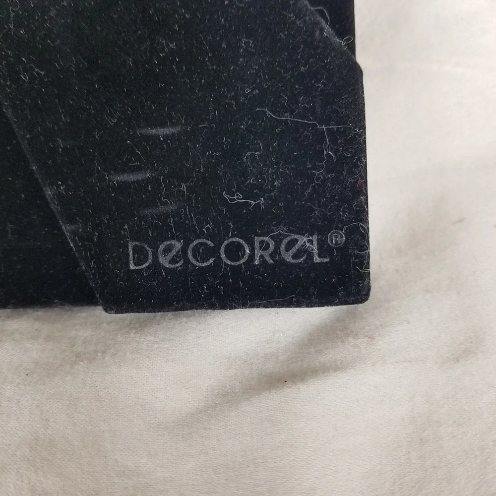 Decorel Picture Frame 5x7 Silver metal Excellent Brushed Curved Detail